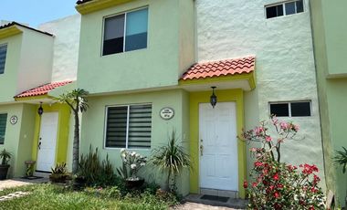 RENTA Casa en CLÚSTER PRIVADO CON ALBERCA Fracc. Xana, Veracruz. CON 3 RECAMARAS
