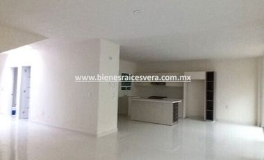 CASA EN RENTA EN SAN JUAN DEL RÍO EN CLAUSTROS DEL RÍO.  Diana