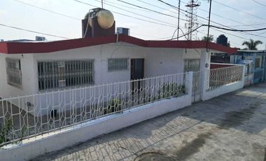 CASA AMPLIA EN VENTA ZONA CENTRO TUXPAN VERACRUZ.