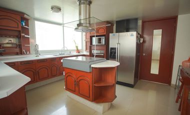 Casa Estilo clásico en venta en Chiluca, Zona Esmeralda
