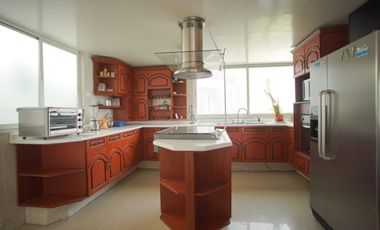 Casa Estilo clásico en venta en Chiluca, Zona Esmeralda
