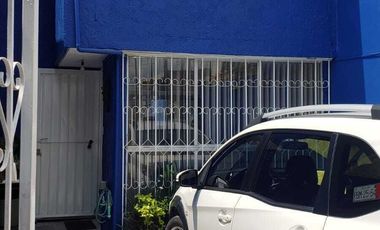 Casa amueblada en Renta sobre Av Tecnologico a 100 mts del Tren interurbano