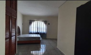 Casa Amueblada en Ave Camaron