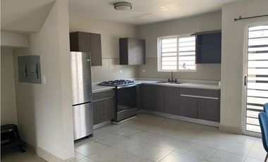 CASA EN RENTA APODACA RECOVA