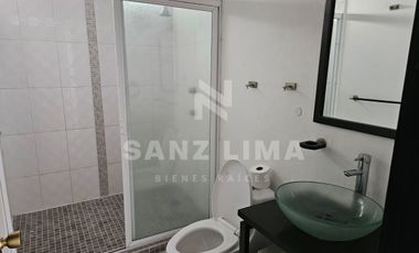 Excelaris: Amplia casa en venta en fraccionamiento céntrico privado