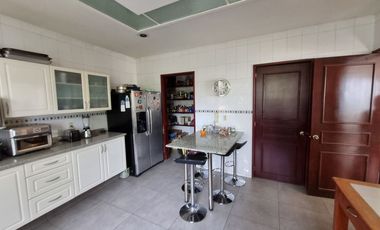 HERMOSA CASA EN RENTA EN TECAMACHALCO