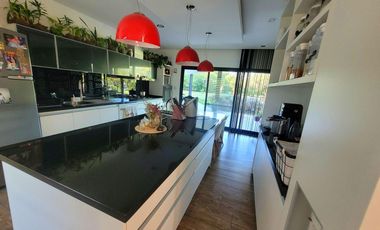 Se vende casa una planta, 3 dormitorios en Country Causana