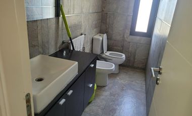 Se vende casa una planta, 3 dormitorios en Country Causana