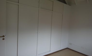 Excelente casa en pequeño y exclusivo  barrio cerrado!