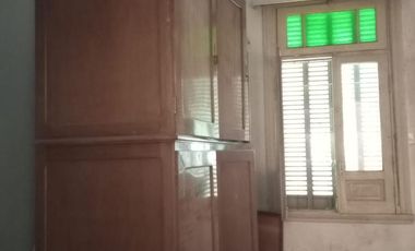 Venta Casa 3 Amb   C/2 locales.  S/L 11x14M² en Ciudadela -  ideal destino comercial