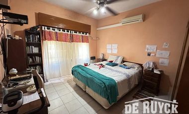 Casa 3 ambientes Quilmes Oeste a pasos de Calchaqui