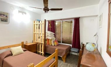 CIUFFOLI: 2 casas conjuntas. Moderna. Jardín y piscina.