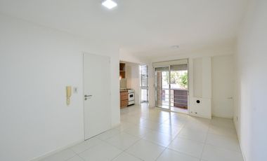 departamento 2 dormitorios frente balcon centro plaza moreno