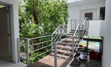 CASA EN VENTA FRENTE LAGUNA LAGOS DEL SOL CANCUN