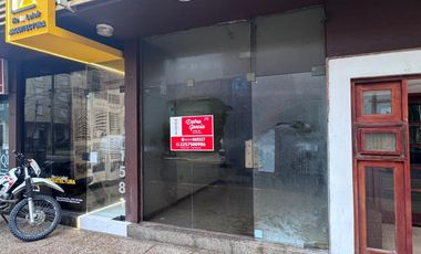 LOCAL COMERCIAL SAN BERNARDO SOBRE CALLE PRINCIPAL