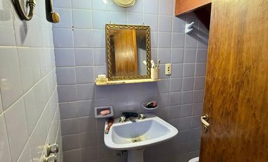 Casa de 5 ambientes en parque luro