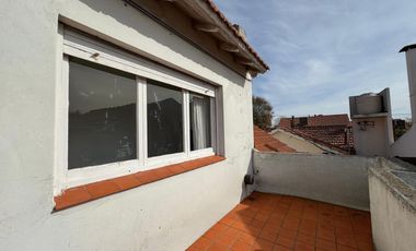VENTA CHALET 4 AMBIENTES BARRIO CHAUVIN !