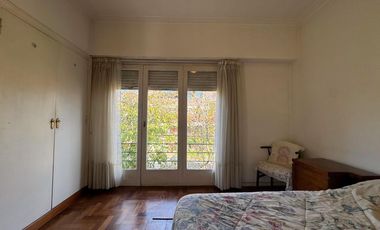 VENTA CHALET 4 AMBIENTES BARRIO CHAUVIN !