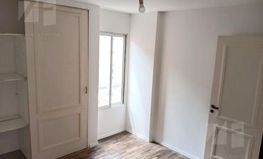 Alquiler 1 Dormitorio, frente con Balcón
