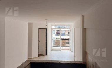 Alquiler 1 Dormitorio, frente con Balcón