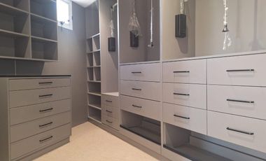 Moderna y funcional Casa en Alquiler en Barrio Privado Barrancas de San Isidro Impecable!