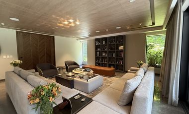 Casa en Venta en Privada en Bosques de las Lomas