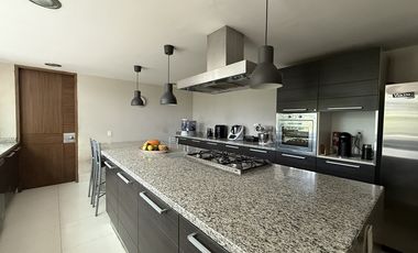 Casa en Venta en Privada en Bosques de las Lomas