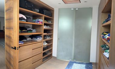 Casa en Venta en Privada en Bosques de las Lomas