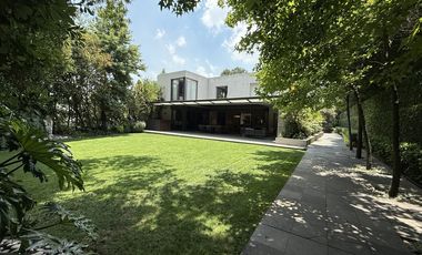 Casa en Venta en Privada en Bosques de las Lomas