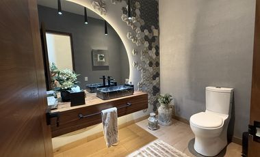 Casa en Venta en Privada en Bosques de las Lomas