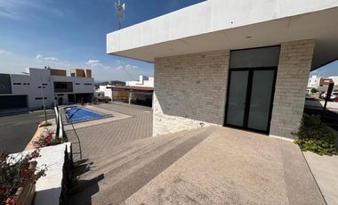 VENTA HERMOSA CASA EN FRACC. AMBAR, CORREGIDORA, QUERETARO