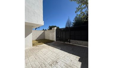 CASA NUEVA EN RENTA A 5 SOLO MINUTOS TEC APIZACO