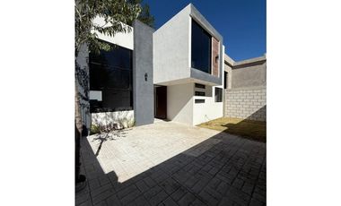 CASA NUEVA EN RENTA A 5 SOLO MINUTOS TEC APIZACO