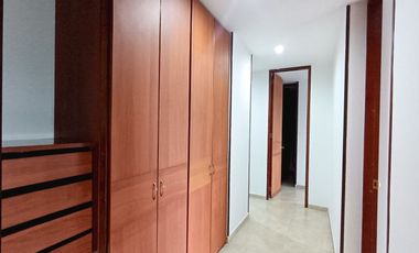 Se Alquila Hermoso Apartamento Dúplex En Menga, Quinto Piso Con Ascensor