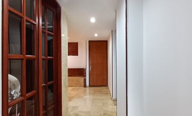 Se Alquila Hermoso Apartamento Dúplex En Menga, Quinto Piso Con Ascensor