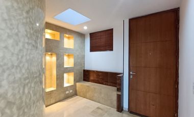 Se Alquila Hermoso Apartamento Dúplex En Menga, Quinto Piso Con Ascensor