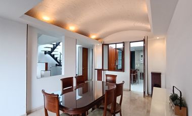 Se Alquila Hermoso Apartamento Dúplex En Menga, Quinto Piso Con Ascensor