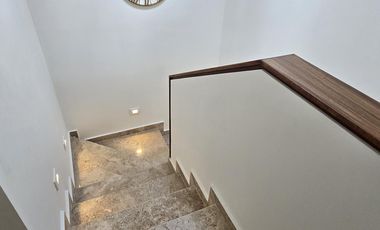 Casa en Venta en Arbolada en Cancún, 3 Recámaras, Seguridad y Plusvalía