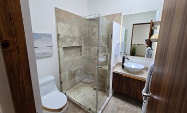 Casa en Venta en Arbolada en Cancún, 3 Recámaras, Seguridad y Plusvalía
