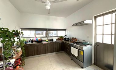 Renta Casa en Cholul de 4 recámaras Amueblada y con Piscina