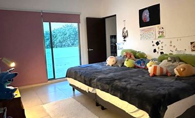 Renta Casa en Cholul de 4 recámaras Amueblada y con Piscina