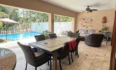 Casa en VENTA colindante a fairway del hoyo 10, Fracc. Club de Golf Villa Rica
