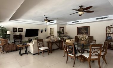 Casa en VENTA colindante a fairway del hoyo 10, Fracc. Club de Golf Villa Rica
