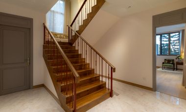 Brand-New 5-Bedroom Luxury Home in Saraphi Chiang Mai