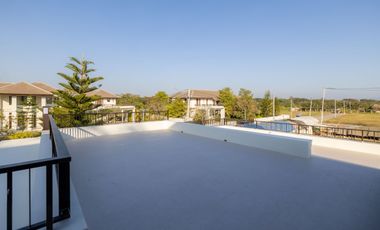 Brand-New 5-Bedroom Luxury Home in Saraphi Chiang Mai