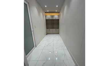 VENTA CONSULTORIO-OFICINA EN TOWN CENTER COSTA DEL ESTE KAF