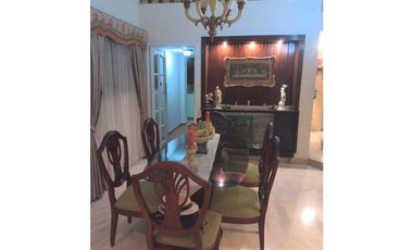 VENTA DE CASA DOS NIVELES AMOBLADA EN PANAM