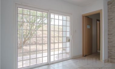 Remate: Venta de Casa en Brisas Norte. PH Victoria.