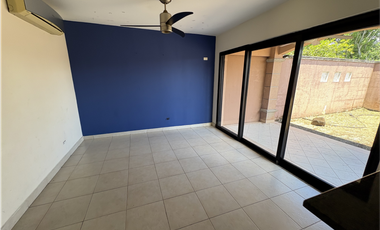 CASA EN VENTA PH VERSALLES 1 - REMATE BANCARIO - $240,000USD