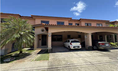 CASA EN VENTA PH VERSALLES 1 - REMATE BANCARIO - $240,000USD